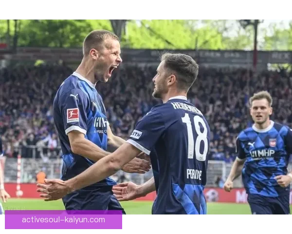 德甲保级大战迫在眉睫，争夺战态势愈加紧张