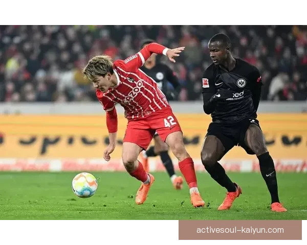 恩里克战术优点体现出球队表现稳健，持续增强竞争力。